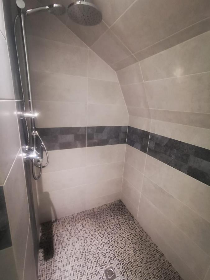 Au numéro 6 Le fun Châteauroux Esterno foto